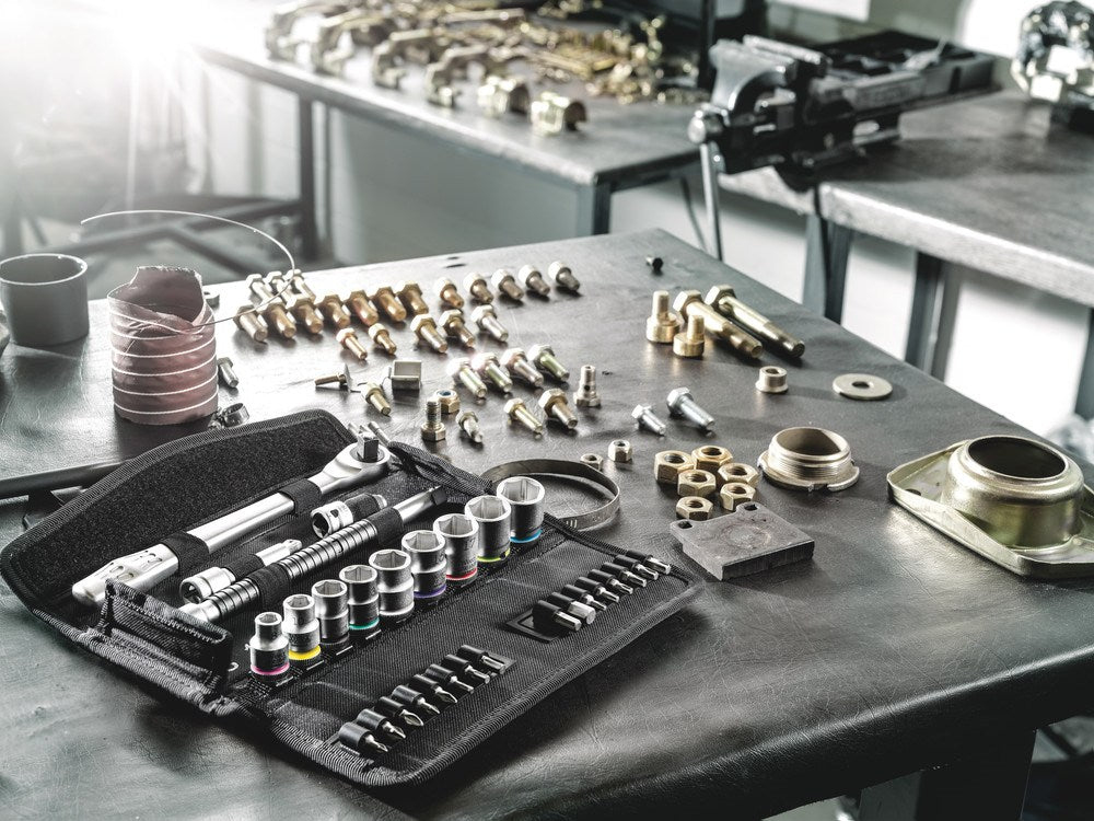 8100 SB HF 1 ZYKLOP METAL-RATELSET, OMSCHAKELPAL, 3/8"-AANDRIJVING, MET VASTHOUDFUNCTIE, METRISCH,